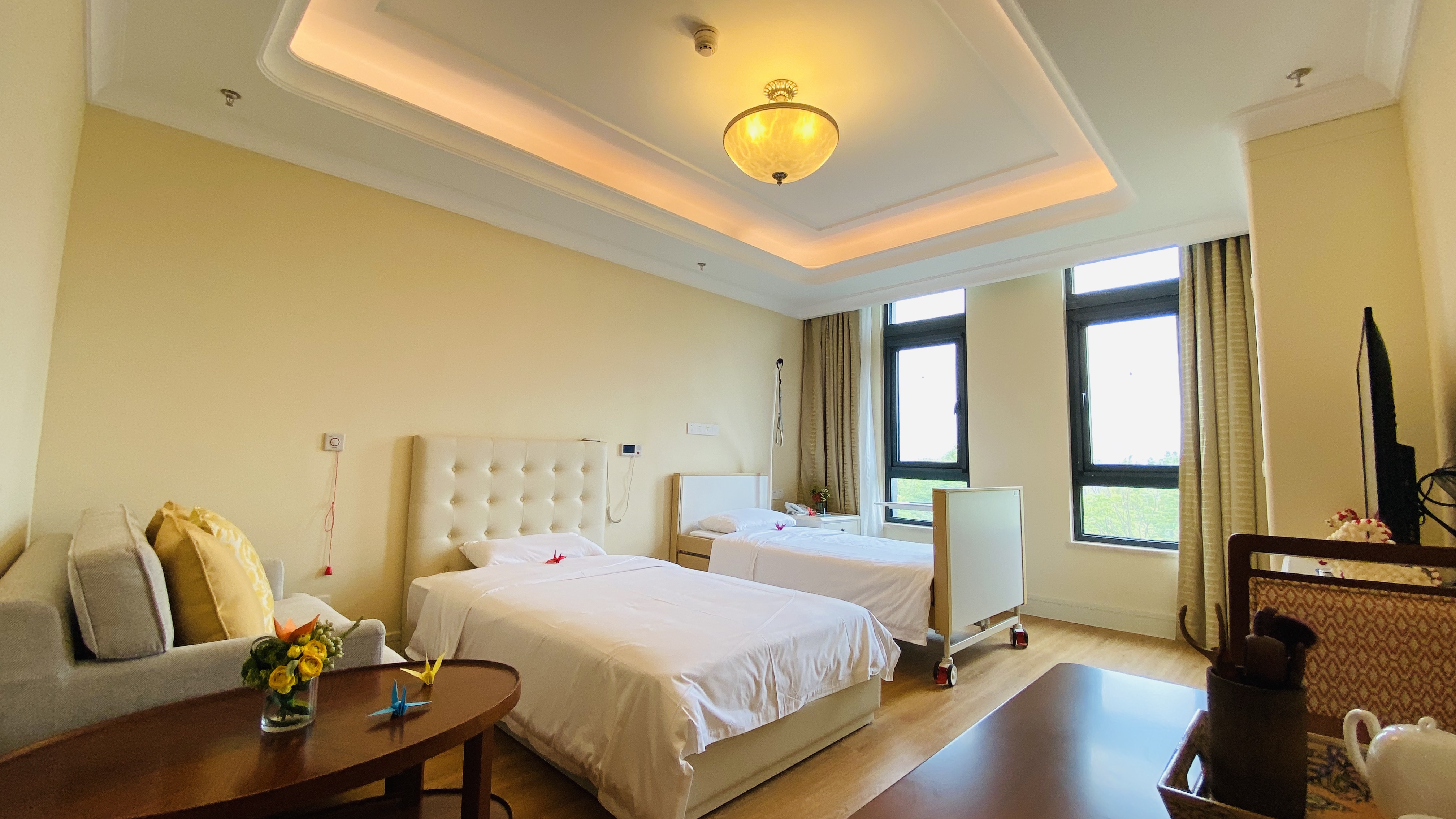 Nội thất ph&ograve;ng ngủ kh&aacute;ch sạn