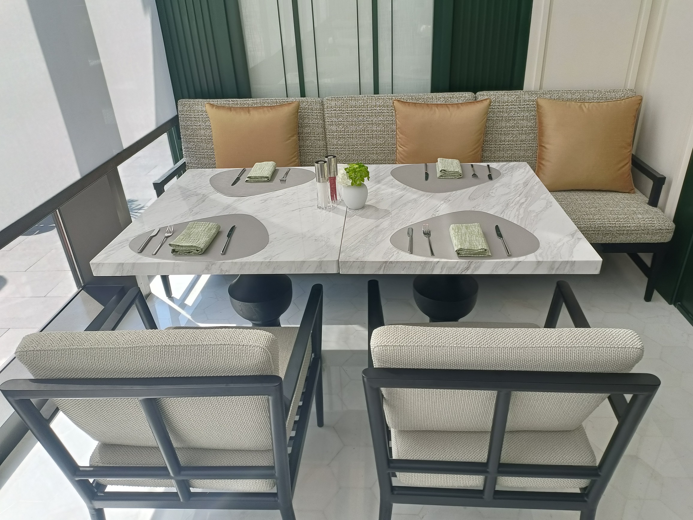 Nội thất kh&aacute;ch sạn cao cấp