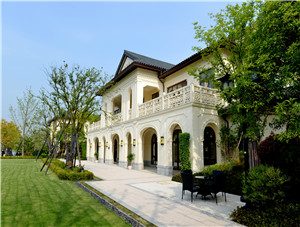 B&aacute;n nội thất kh&aacute;ch sạn 5 sao