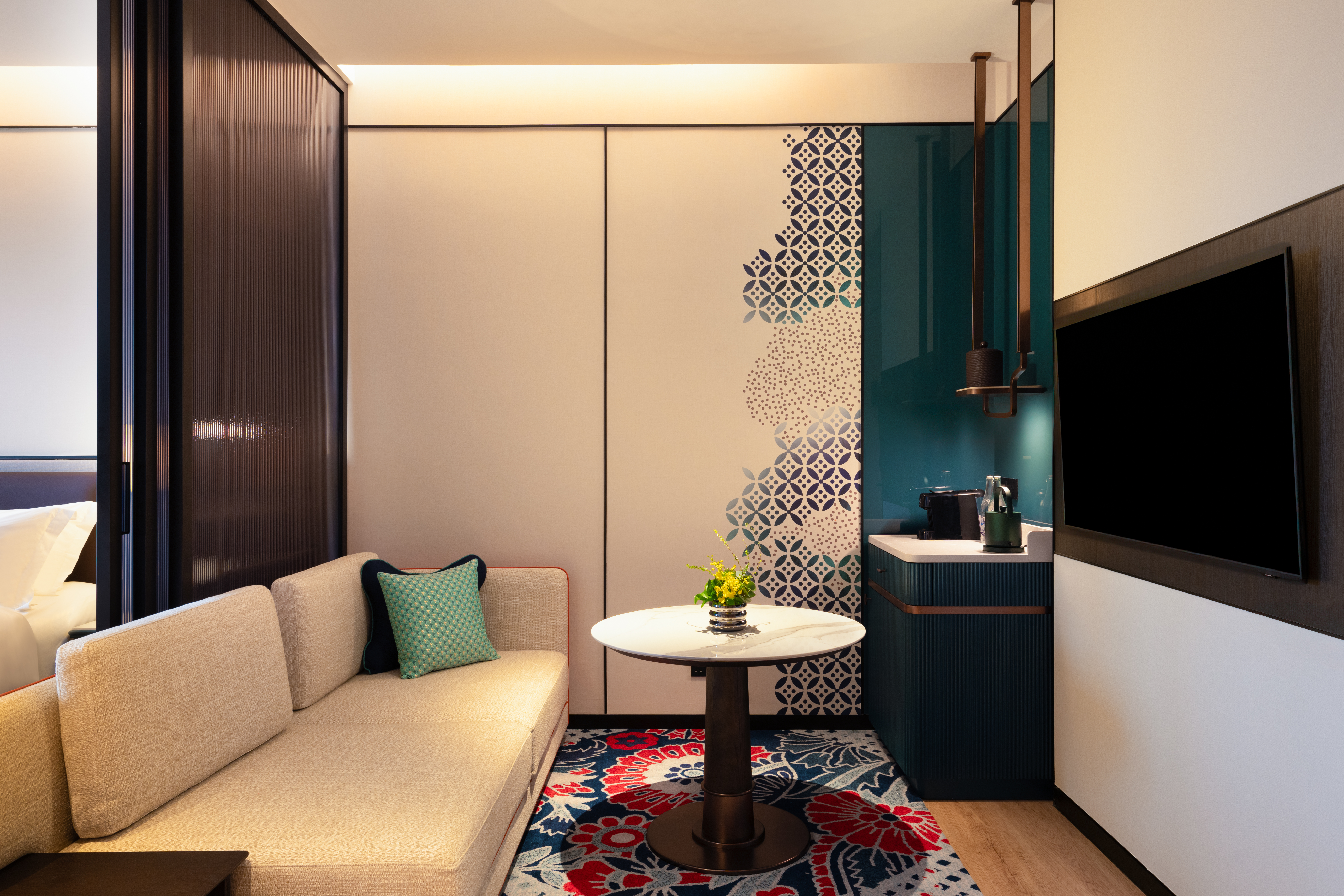 Nh&agrave; m&aacute;y nội thất kh&aacute;ch sạn