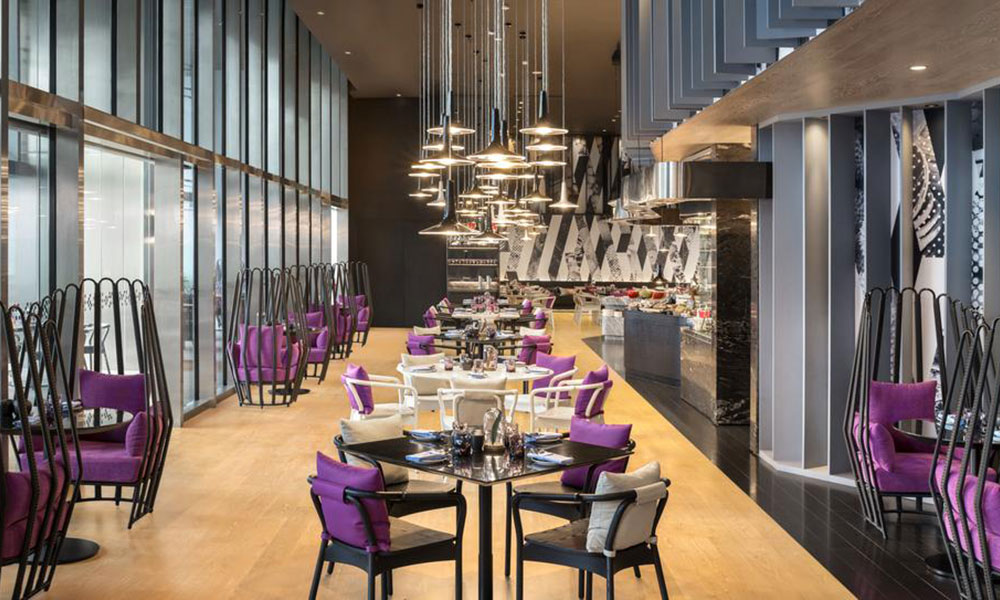 Nội thất nh&agrave; h&agrave;ng thương mại