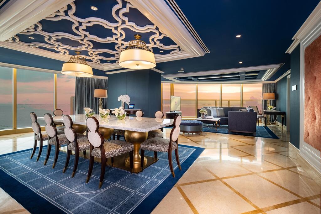 Ghế ăn kh&aacute;ch sạn