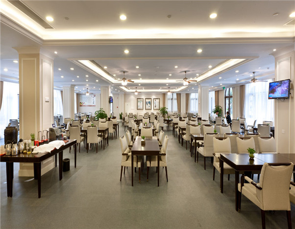 nh&agrave; cung cấp nội thất kh&aacute;ch sạn cao cấp