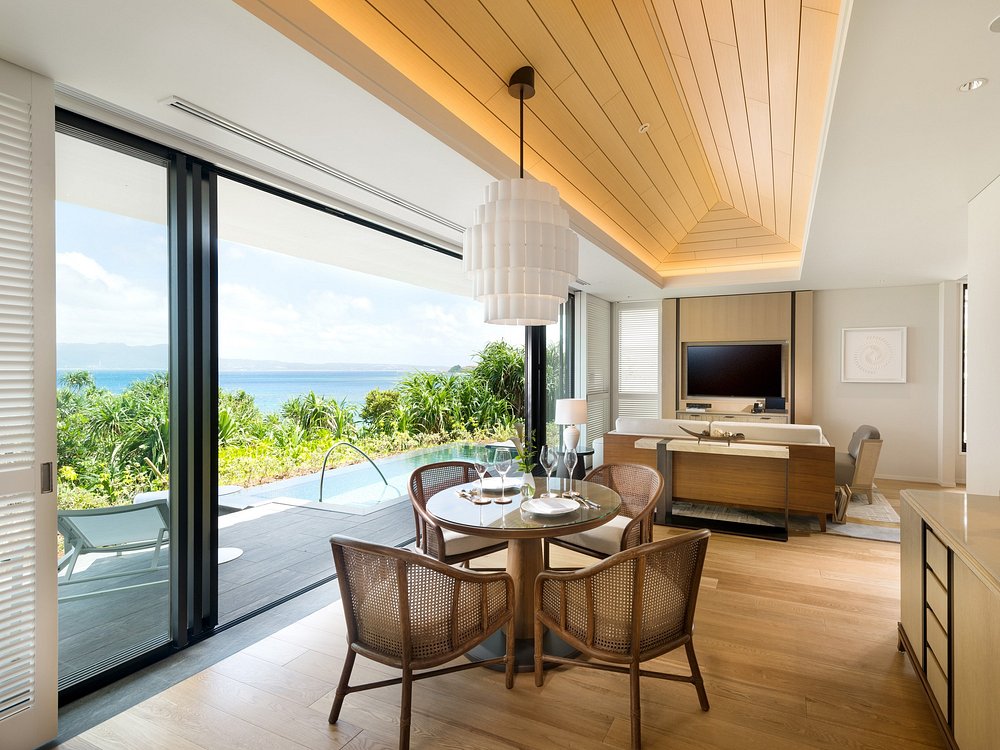 biệt thự tr&ecirc;n v&aacute;ch đ&aacute;