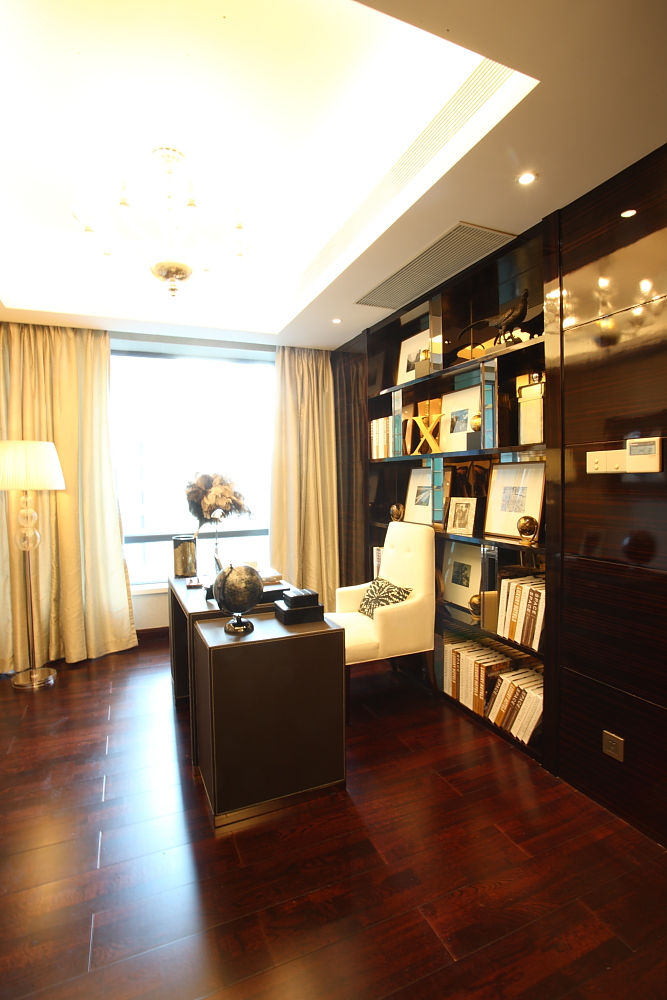 Nh&agrave; m&aacute;y nội thất kh&aacute;ch sạn Trung Quốc