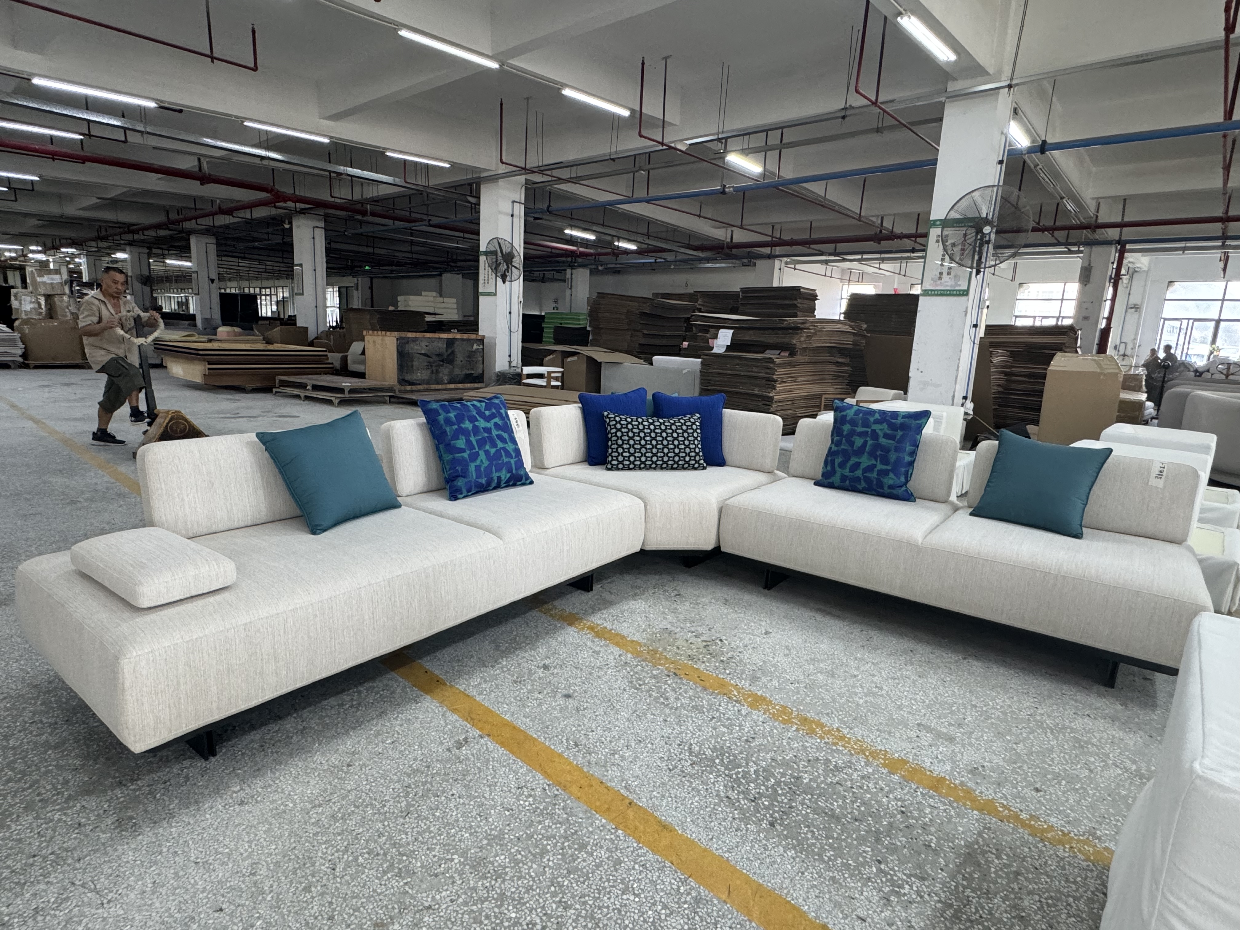 Nội thất nh&agrave; h&agrave;ng kh&aacute;ch sạn