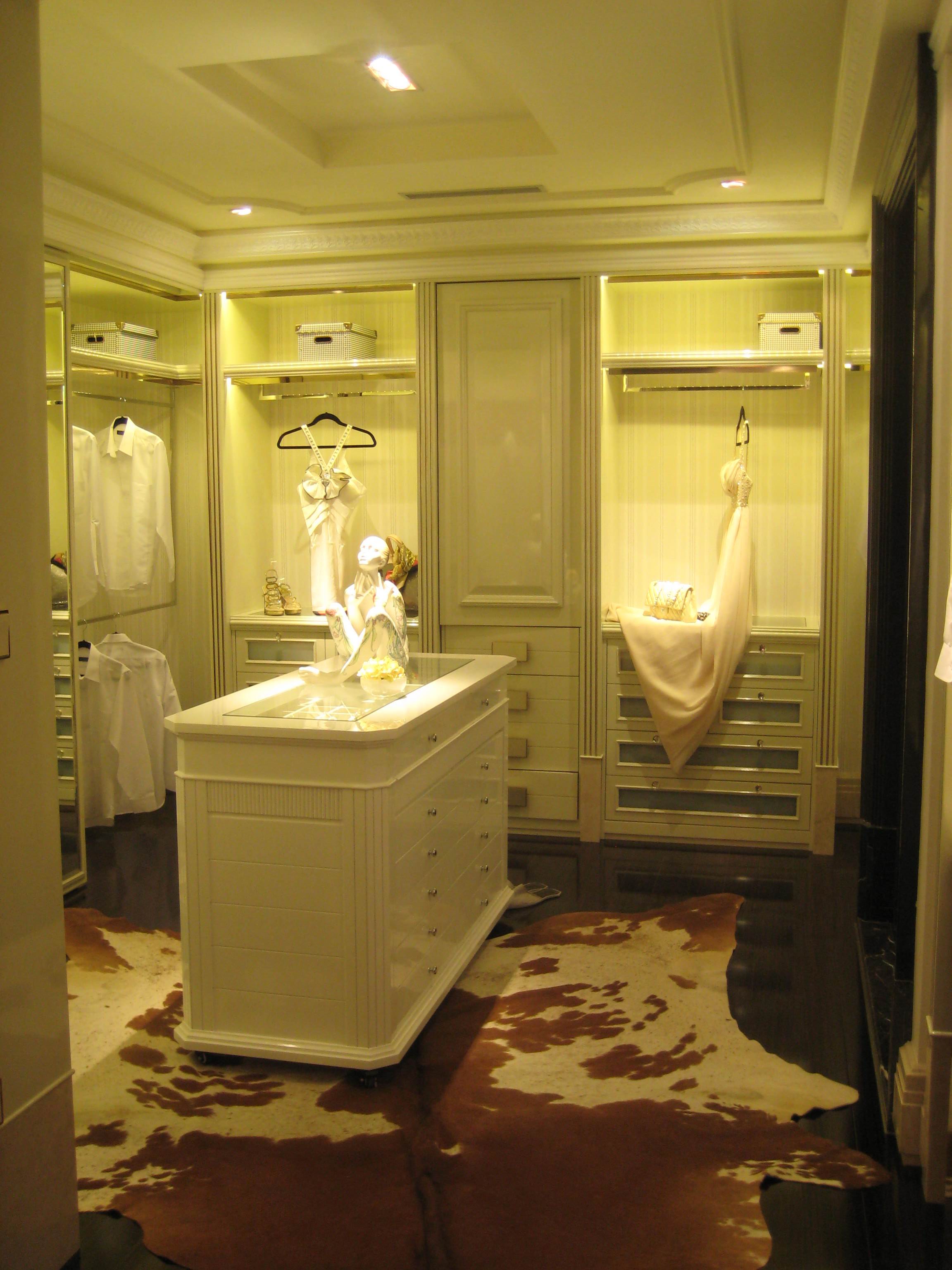 B&aacute;n nội thất kh&aacute;ch sạn 5 sao