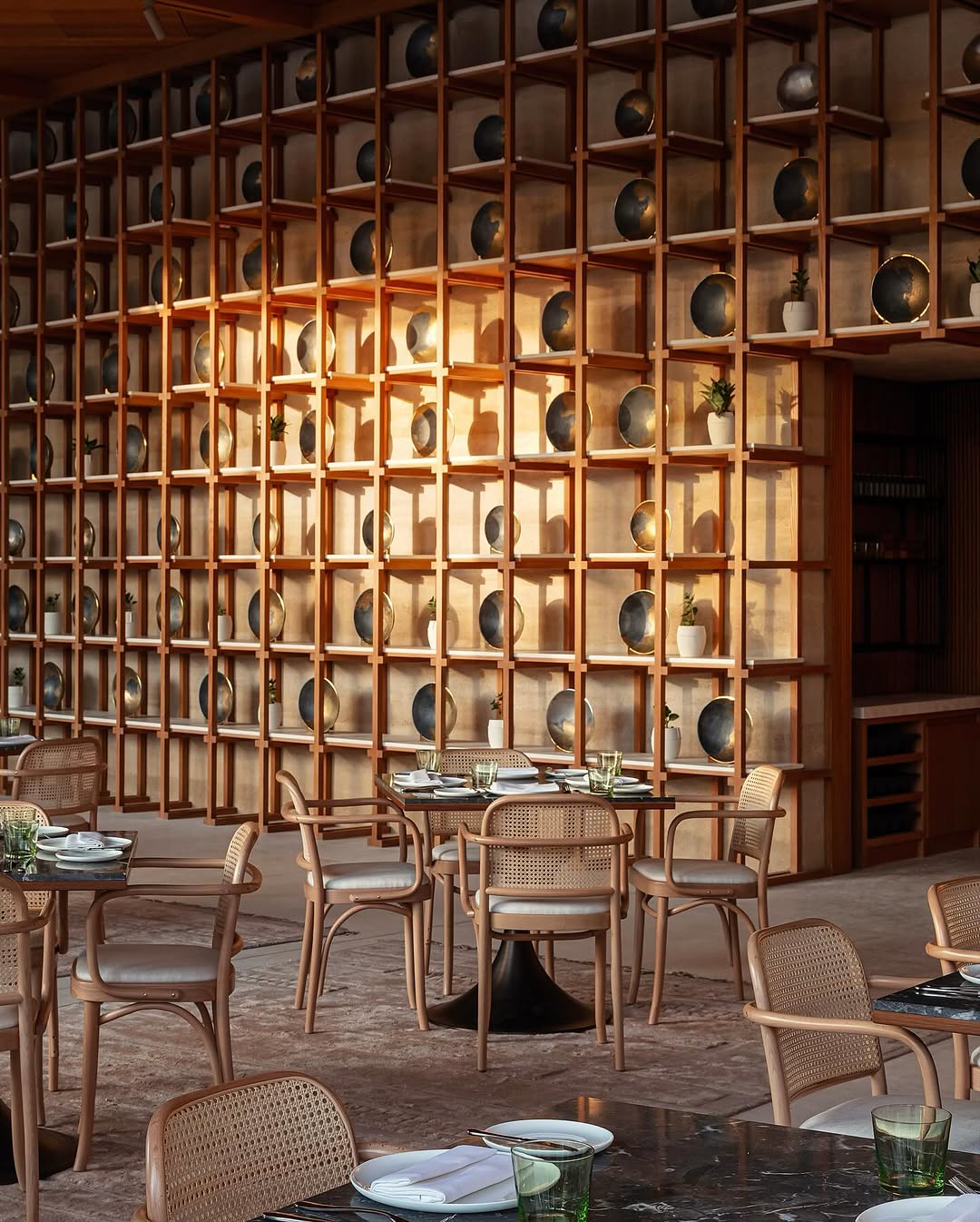 Kh&aacute;ch sạn Addison Biển Đỏ