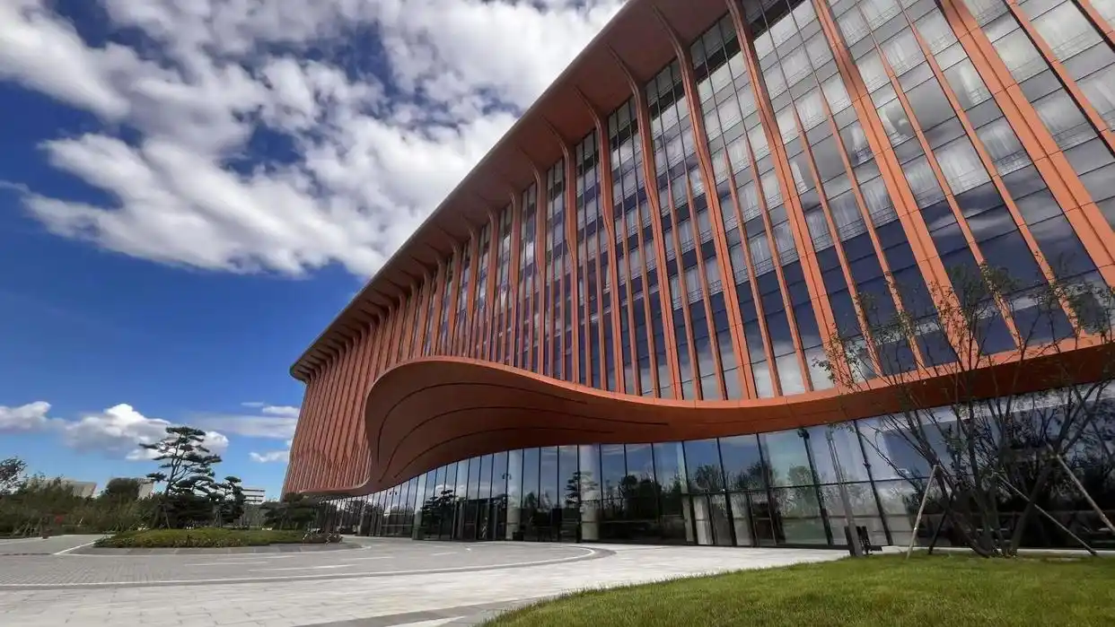 Kh&aacute;ch sạn Trung t&acirc;m Hội nghị & Triển l&atilde;m Quốc tế Thủ đ&ocirc;