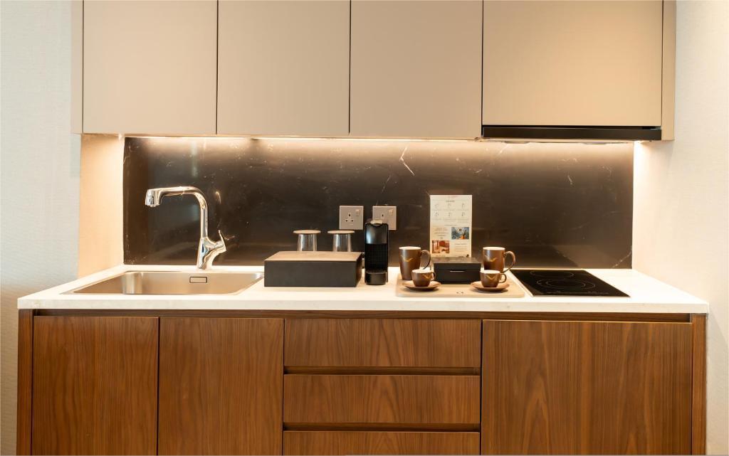 Kh&aacute;ch sạn Movenpick Al Zaytoon Baghdad lraq