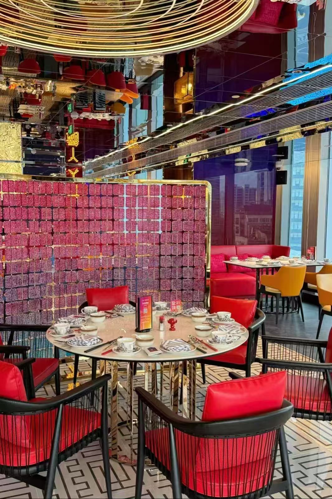 Kh&aacute;ch sạn ME Ph&uacute;c Ch&acirc;u