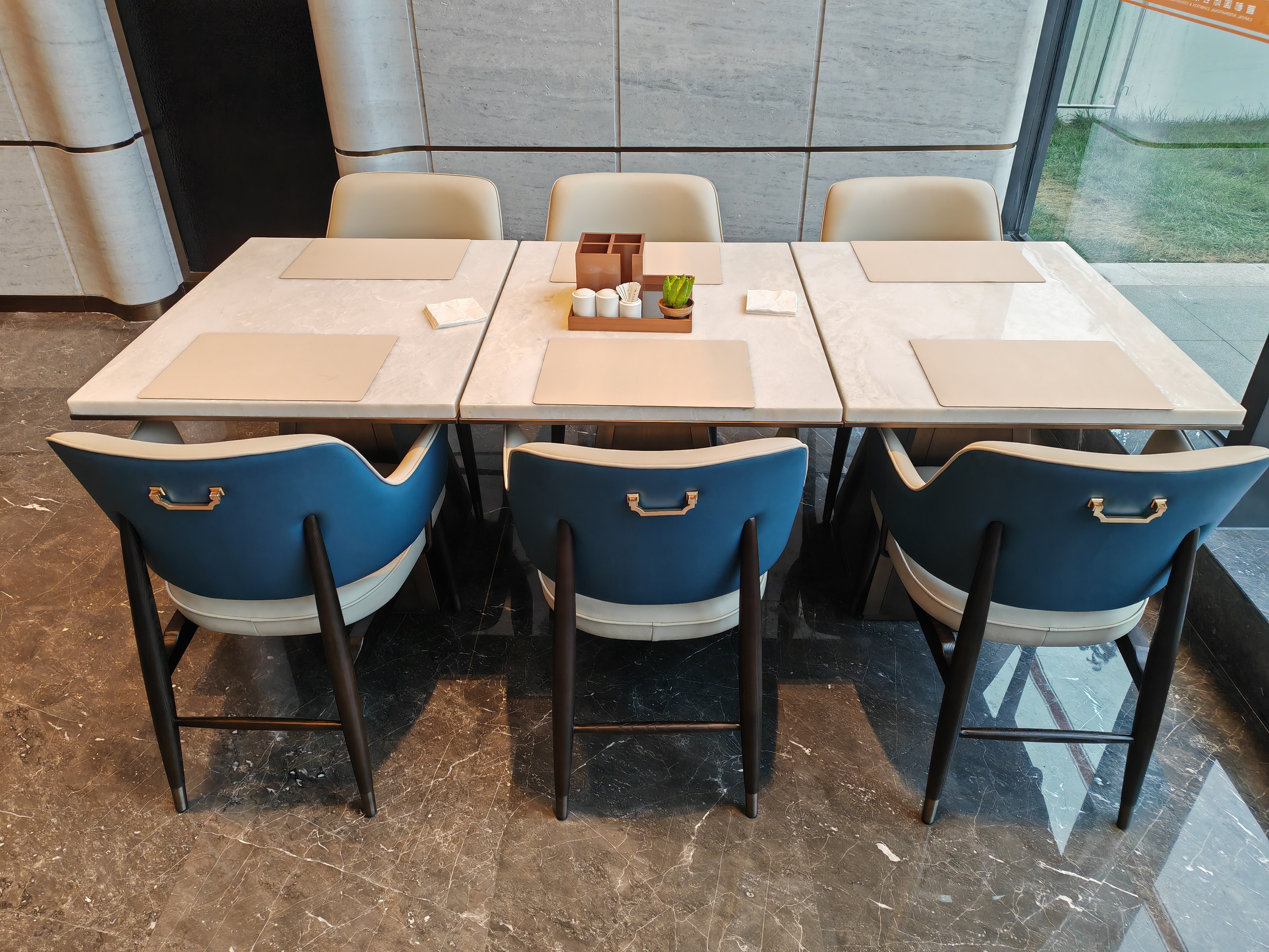 Kh&aacute;ch sạn Trung t&acirc;m Hội nghị & Triển l&atilde;m Quốc tế Thủ đ&ocirc;