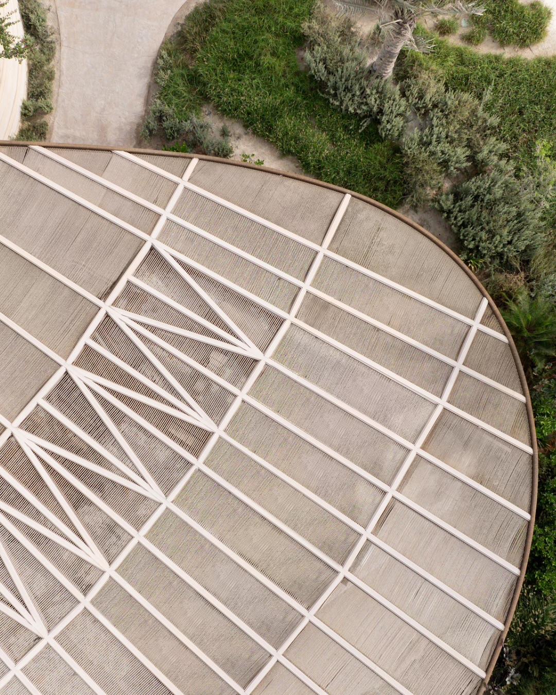 Kh&aacute;ch sạn Addison Biển Đỏ