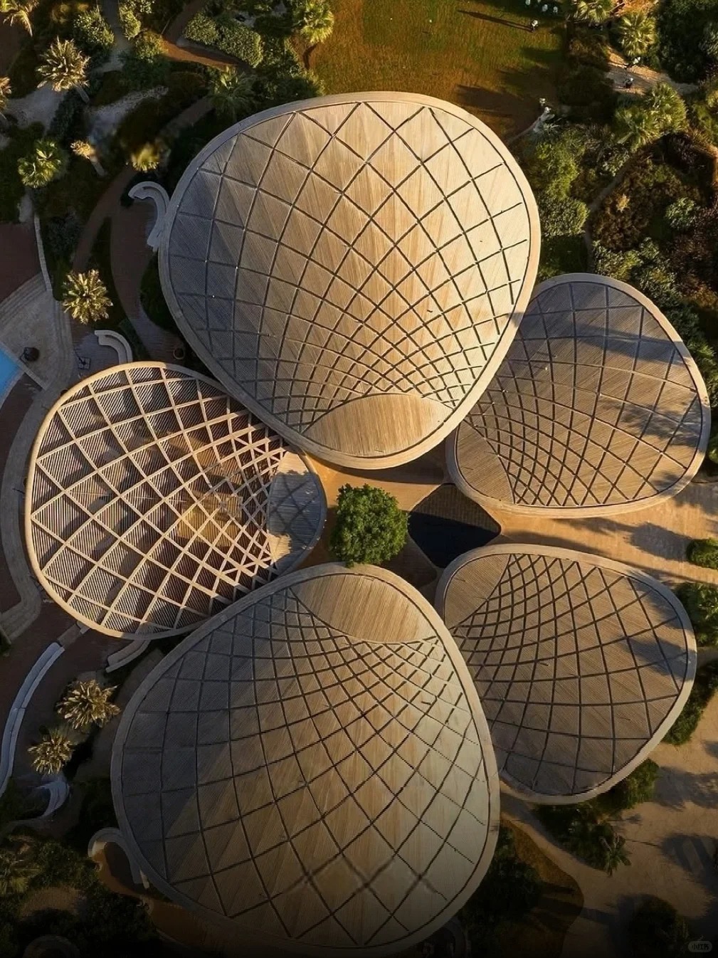 Kh&aacute;ch sạn Addison Biển Đỏ