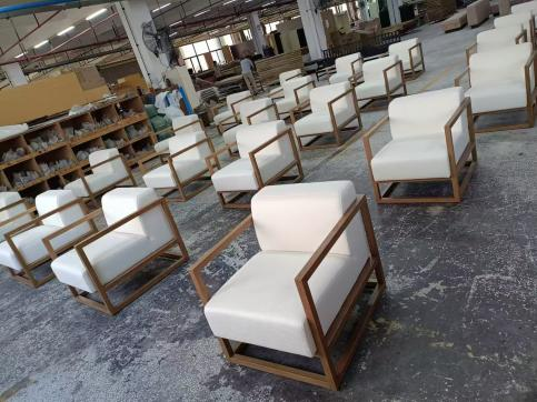 Kh&aacute;ch sạn Addison Biển Đỏ